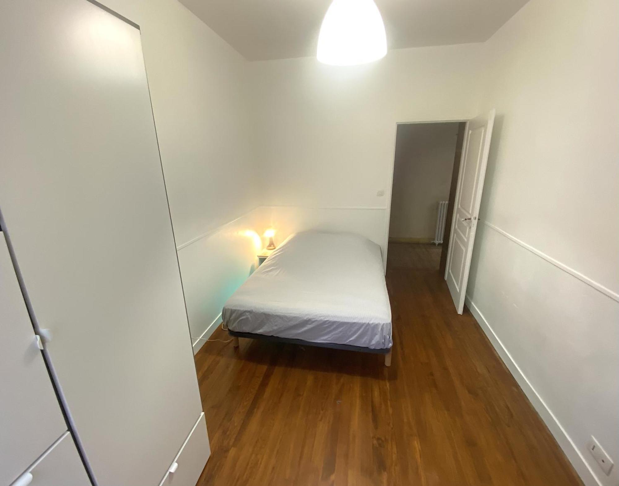 Floydroom'S Pau Chambre Hotes Dans Appartement Partage Proche Chateau Екстериор снимка