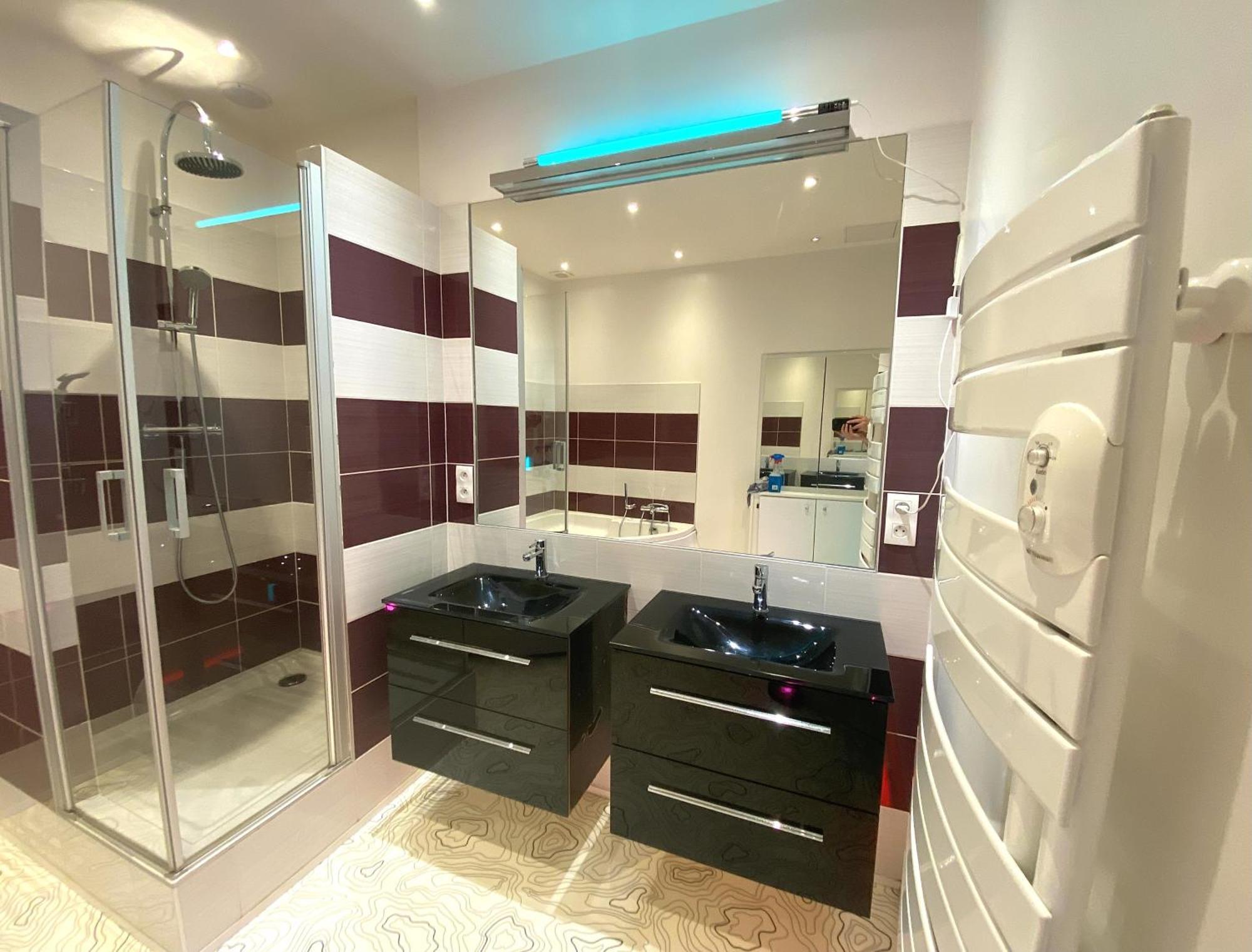 Floydroom'S Pau Chambre Hotes Dans Appartement Partage Proche Chateau Екстериор снимка